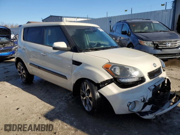 2013 Kia Soul + z VIN KNDJT2A65D7501232, wystawiony jako Copart lot #42300485 z przebiegiem 148 800 mil mil oraz Szkoda całkowita • Salvage title. Historia ofert i sprzedaży dostępna na DreamBid. Obrazek 4.