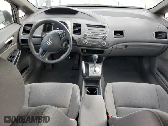 2008 Honda Civic LX z VIN 2HGFA16528H338878, wystawiony jako Copart lot #58849355 z przebiegiem 193 528 mil mil oraz Czysty tytuł • Clean title. Historia ofert i sprzedaży dostępna na DreamBid. Obrazek 8.