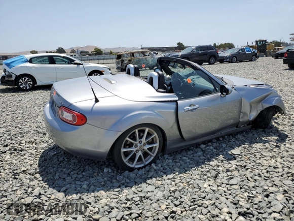 2010 Mazda MX-5 Miata Grand Touring with VIN JM1NC2FF5A0205190, listed as a Copart auction lot 61372455 with 147,852 mi miles and Salvage title. Bid and sale history available at DreamBid. Image 3.