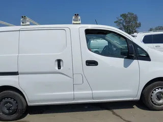 2020 Nissan NV200 SV with VIN 3N6CM0KN3LK704066, listed as a IAAI auction lot 42431310 with 198,481 mi miles and . Bid and sale history available at DreamBid. Image 14.