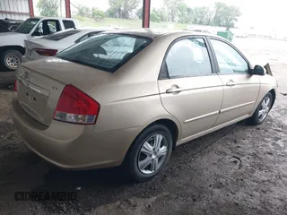 2009 Kia Spectra EX z VIN KNAFE221395647549, wystawiony jako IAAI lot #42408076 z przebiegiem 227 302 mil mil oraz . Historia ofert i sprzedaży dostępna na DreamBid. Obrazek 4.