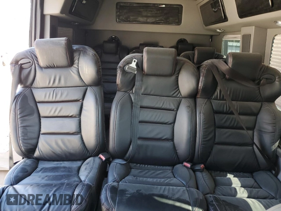 2016 Ford Transit Cargo с VIN 1FTYR2CG2GKA09634, выставлен на аукционе Copart как лот 46376165 с пробегом 102 764 миль миль и Списание • Salvage title. История ставок и продаж доступна на DreamBid. Изображение 10.