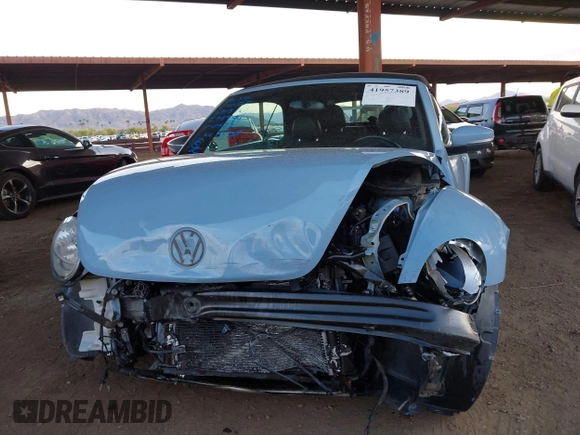 2013 Volkswagen Beetle 2.5L with VIN 3VW5P7AT9DM830477, listed as a IAAI auction lot 41957389 with Not Provided miles and . Bid and sale history available at DreamBid. Image 6.