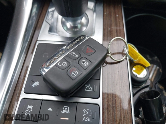 2016 Land Rover Range Rover Sport HSE с VIN SALWR2VF2GA651068, выставлен на аукционе IAAI как лот 42302610 с пробегом 98 782 миль миль и . История ставок и продаж доступна на DreamBid. Изображение 11.