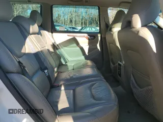 2007 Volvo XC70 with VIN YV4SZ592371263570, listed as a Copart auction lot 48040985 with 117,509 mi miles and Salvage Title. Bid and sale history available at DreamBid. Image 10.