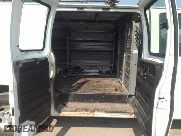 2017 Chevrolet Express Cargo with VIN 1GCWGAFF9H1172928, listed as a IAAI auction lot 42406058 with 190,885 mi miles and . Bid and sale history available at DreamBid. Image 8.