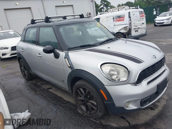 2012 MINI Countryman S with VIN WMWZC5C5XCWL55727, listed as a IAAI auction lot 42704959 with 104,000 mi miles and . Bid and sale history available at DreamBid. Image 1.