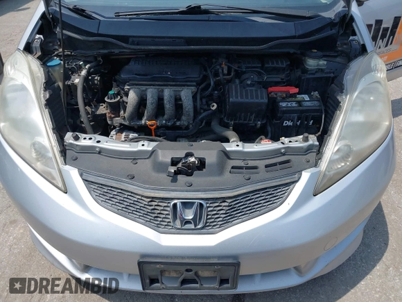2011 Honda Fit Sport with VIN JHMGE8H51BS005356, listed as a IAAI auction lot 42279124 with 285,524 mi miles and . Bid and sale history available at DreamBid. Image 10.