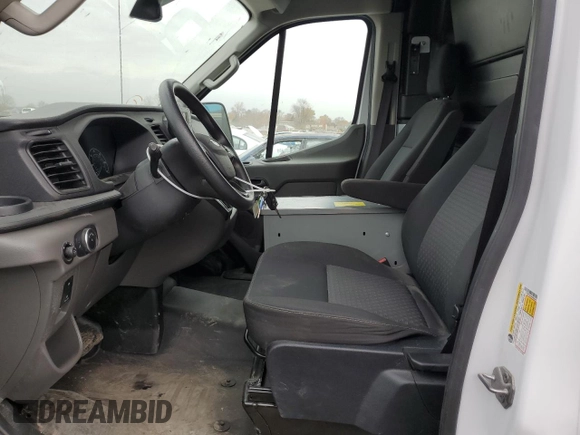2022 Ford Transit Cargo with VIN 1FTBR1C87NKA66546, listed as a Copart auction lot 81451244 with 31,261 mi miles and Salvage Title. Bid and sale history available at DreamBid. Image 7.
