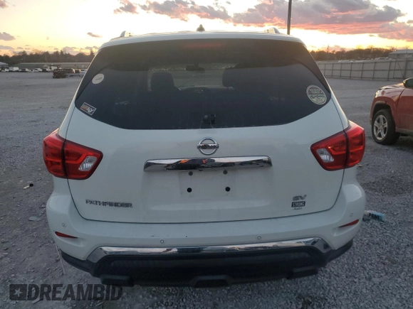 2017 Nissan Pathfinder SV z VIN 5N1DR2MN2HC674116, wystawiony jako Copart lot #47123475 z przebiegiem 133 928 mil mil oraz Szkoda całkowita • Salvage title. Historia ofert i sprzedaży dostępna na DreamBid. Obrazek 6.