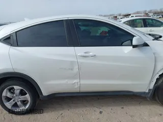 2021 Honda HR-V LX with VIN 3CZRU5H36MM706538, listed as a IAAI auction lot 41374857 with 62,488 mi miles. Bid and sale history available at carsss.com. Image 13.