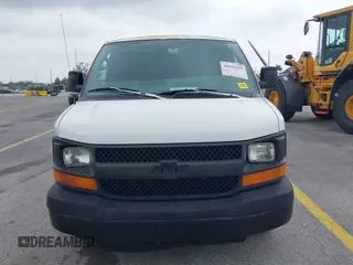 2007 Chevrolet Express Cargo Van with VIN 1GCGG25V971149568, listed as a IAAI auction lot 41632121 with 247,782 mi miles. Bid and sale history available at carsss.com. Image 6.