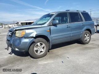 2006 Honda Pilot EX-L with VIN 2HKYF18586H529859, listed as a Copart auction lot 50433415 with 211,143 mi miles and Salvage Title. Bid and sale history available at carsss.com. Image 1.