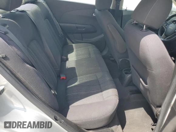 2015 Chevrolet Sonic LT z VIN 1G1JC5SHXF4108194, wystawiony jako Copart lot #54174955 z przebiegiem 146 443 mil mil oraz Szkoda całkowita • Salvage title. Historia ofert i sprzedaży dostępna na DreamBid. Obrazek 10.