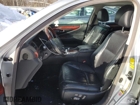 2011 Lexus LS 460 with VIN JTHCL5EF6B5009224, listed as a Copart auction lot 45696945 with 181,686 mi miles and Salvage title. Bid and sale history available at DreamBid. Image 7.