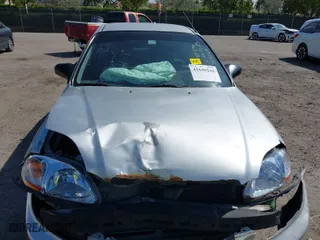 1997 Honda Civic LX with VIN 2HGEJ6671VH547275, listed as a IAAI auction lot 41640244 with 202852 miles. Bid and sale history available at carsss.com. Image 6.