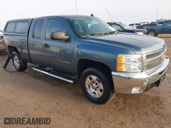 2013 Chevrolet Silverado 1500 LT with VIN 1GCRKSE78DZ357530, listed as a IAAI auction lot 40947097 with 125,184 mi miles and . Bid and sale history available at DreamBid. Image 1.