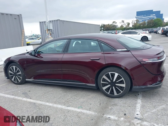 2023 Lucid Air Pure z VIN 50EA1PFA4PA006331, wystawiony jako IAAI lot #42213426 z przebiegiem 13 287 mil mil oraz . Historia ofert i sprzedaży dostępna na DreamBid. Obrazek 14.