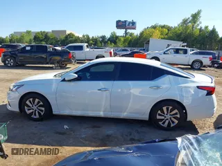 2020 Nissan Altima S with VIN 1N4BL4BV8LC174830, listed as a IAAI auction lot 40313313 with 83,686 mi miles and . Bid and sale history available at carsss.com. Image 15.