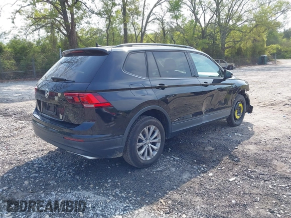 2020 Volkswagen Tiguan S z VIN 3VV1B7AX7LM058984, wystawiony jako IAAI lot #42045211 z przebiegiem 77 293 mil mil oraz . Historia ofert i sprzedaży dostępna na DreamBid. Obrazek 4.