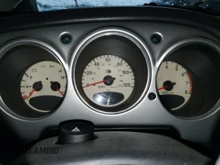 2004 Chrysler PT Cruiser Limited z VIN 3C8FY68BX4T358256, wystawiony jako Copart lot #54919485 z przebiegiem Nie podano mil oraz Czysty tytuł • Clean title. Historia ofert i sprzedaży dostępna na DreamBid. Obrazek 9.
