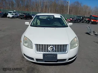 2008 Mercury Milan with VIN 3MEHM07Z08R659587, listed as a IAAI auction lot 41770700 with 119,594 mi miles. Bid and sale history available at carsss.com. Image 12.