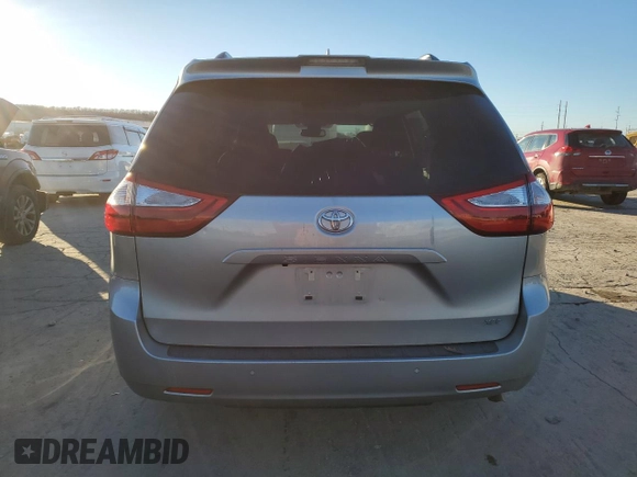 2019 Toyota Sienna XLE Auto Access Seat with VIN 5TDYZ3DC5KS977360, listed as a Copart auction lot 88314275 with 71,200 mi miles and Salvage Title. Bid and sale history available at carsss.com. Image 6.