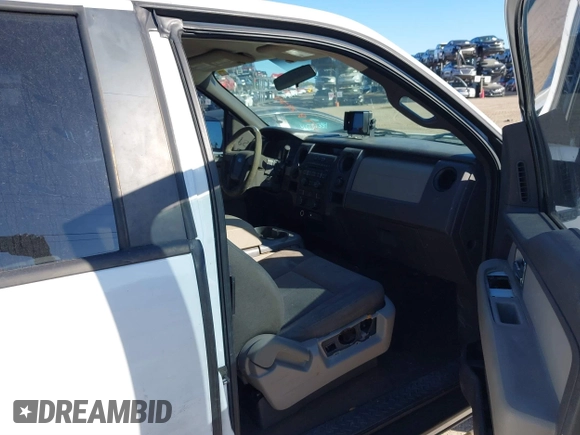 2010 Ford F-150 XL with VIN 1FTFX1CV1AKA50138, listed as a IAAI auction lot 41782929 with 221,452 mi miles. Bid and sale history available at carsss.com. Image 5.
