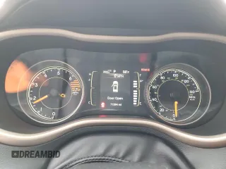 2017 Jeep Cherokee Latitude with VIN 1C4PJMCB4HW555848, listed as a Copart auction lot 53298155 with 71,394 mi miles and Salvage Title. Bid and sale history available at carsss.com. Image 9.