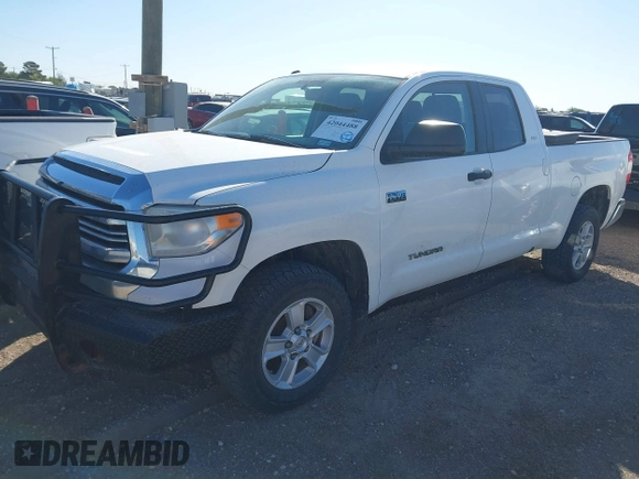 2016 Toyota Tundra 4WD Truck SR with VIN 5TFUW5F1XGX539529, listed as a IAAI auction lot 42044488 with 271,734 mi miles. Bid and sale history available at carsss.com. Image 16.