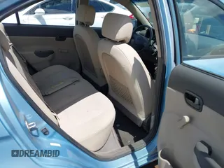 2009 Hyundai Accent Auto GLS z VIN KMHCN46C59U374905, wystawiony jako IAAI lot #42414572 z przebiegiem 180 119 mil mil oraz . Historia ofert i sprzedaży dostępna na DreamBid. Obrazek 8.