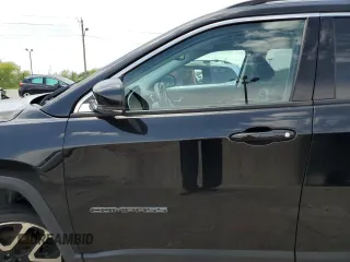 2018 Jeep Compass Limited z VIN 3C4NJDCB5JT246036, wystawiony jako Copart lot #55649324 z przebiegiem Nie podano mil oraz Nie do naprawy • Non repairable. Historia ofert i sprzedaży dostępna na DreamBid. Obrazek 7.