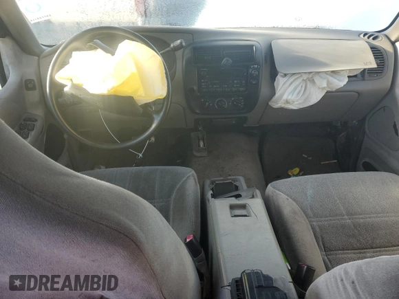 2000 Ford Explorer XLS z VIN 1FMZU62X5YUB29943, wystawiony jako Copart lot #41739835 z przebiegiem 147 542 mil mil oraz Szkoda całkowita • Salvage title. Historia ofert i sprzedaży dostępna na DreamBid. Obrazek 8.