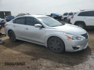 2015 Nissan Altima SV z VIN 1N4AL3AP5FC200829, wystawiony jako Copart lot #50827025 z przebiegiem 135 931 mil mil oraz Czysty tytuł • Clean title. Historia ofert i sprzedaży dostępna na DreamBid. Obrazek 4.