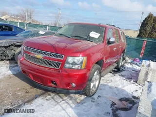2012 Chevrolet Suburban LTZ with VIN 1GNSKKE77CR272718, listed as a IAAI auction lot 41383013 with 192,639 mi miles. Bid and sale history available at carsss.com. Image 17.
