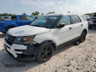 2017 Ford Police Interceptor Utility z VIN 1FM5K8AR1HGC90372, wystawiony jako Copart lot #59459665 z przebiegiem Nie podano mil oraz Czysty tytuł • Clean title. Historia ofert i sprzedaży dostępna na DreamBid. Obrazek 1.