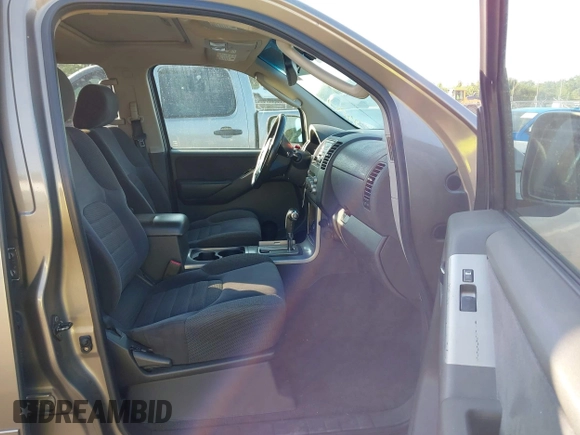 2006 Nissan Pathfinder SE with VIN 5N1AR18W96C660064, listed as a IAAI auction lot 42702343 with 198,734 mi miles and . Bid and sale history available at DreamBid. Image 5.