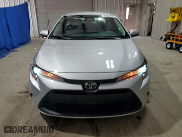 2024 Toyota Corolla LE with VIN 5YFB4MDE4RP098172, listed as a Copart auction lot 62014675 with 40,326 mi miles and Clean title. Bid and sale history available at DreamBid. Image 5.