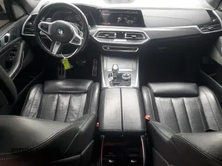 2020 BMW X5 M50i with VIN 5UXJU4C02L9C46464, listed as a Copart auction lot 43455805 with 89,337 mi miles and Salvage Title. Bid and sale history available at DreamBid. Image 8.