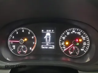 2014 Volkswagen Passat SE z VIN 1VWBT7A31EC102802, wystawiony jako IAAI lot #41344543 z przebiegiem 106 758 mil mil oraz . Historia ofert i sprzedaży dostępna na DreamBid. Obrazek 7.
