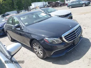 2017 Mercedes-Benz E 300 Luxury с VIN WDDZF4KB2HA126271, выставлен на аукционе IAAI как лот 42336777 с пробегом 253 907 миль миль и . История ставок и продаж доступна на DreamBid. Изображение 1.