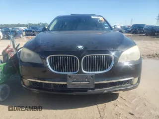 2012 BMW 7 Series 740i with VIN WBAKA4C52CDS99036, listed as a Copart auction lot 88492615 with Not provided miles and Salvage title. Bid and sale history available at DreamBid. Image 5.