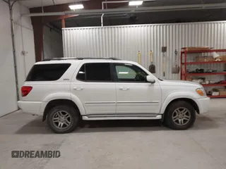 2007 Toyota Sequoia SR5 with VIN 5TDZT34A57S297566, listed as a IAAI auction lot 41549309 with 230,224 mi miles and . Bid and sale history available at DreamBid. Image 13.