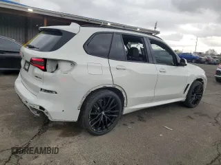 2021 BMW X5 xDrive40i z VIN 5UXCR6C08M9F27126, wystawiony jako Copart lot #51867935 z przebiegiem 16 951 mil mil oraz Szkoda całkowita • Salvage title. Historia ofert i sprzedaży dostępna na DreamBid. Obrazek 3.
