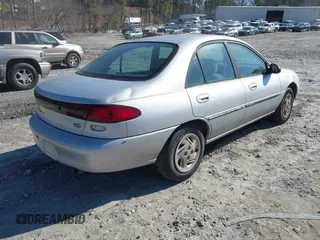 1997 Ford Escort LX with VIN 1FALP13PXVW263906, listed as a IAAI auction lot 41496083 with 1 mi miles. Bid and sale history available at carsss.com. Image 4.