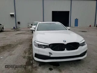 2019 BMW 5 Series 540i with VIN WBAJE5C50KWW15915, listed as a Copart auction lot 61334275 with 73,279 mi miles and Non repairable. Bid and sale history available at DreamBid. Image 13.