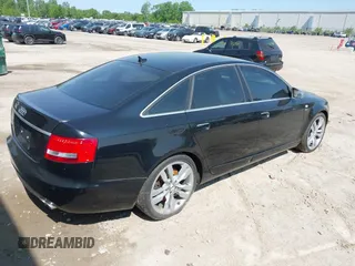 2008 Audi S6 z VIN WAUDN74F08N065694, wystawiony jako IAAI lot #42393845 z przebiegiem 127 500 mil mil oraz . Historia ofert i sprzedaży dostępna na DreamBid. Obrazek 4.