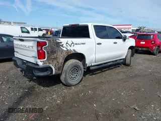 2021 Chevrolet Silverado 1500 Custom Trail Boss with VIN 3GCPYCEF5MG400692, listed as a IAAI auction lot 41560619 with 101,962 mi miles and . Bid and sale history available at DreamBid. Image 4.