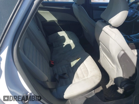 2015 Ford Fusion S with VIN 1FA6P0G79F5116338, listed as a IAAI auction lot 41755743 with 290,698 mi miles. Bid and sale history available at carsss.com. Image 8.