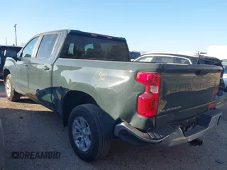 2025 Chevrolet Silverado 1500 LT with VIN 3GCPACED0SG198246, listed as a IAAI auction lot 41823971 with 10,660 mi miles. Bid and sale history available at carsss.com. Image 3.